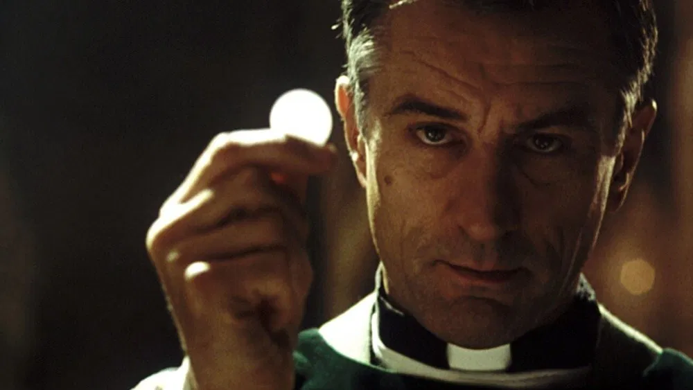 Image of Robert De Niro in Sleepers part of the curated by uncle quiz Robert De Niro in 25 Frames: A Movie Quiz for the Truly Obsessed