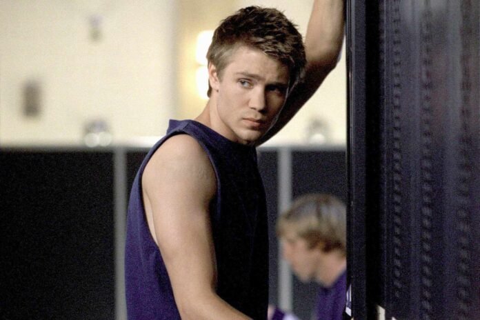 image of Chad Michael Murray in One Tree Hill Actors Who Were Clearly Too Old for Their on Screen Teen Roles
